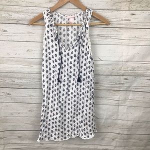 Victoria’s Secret White sleeveless shirt